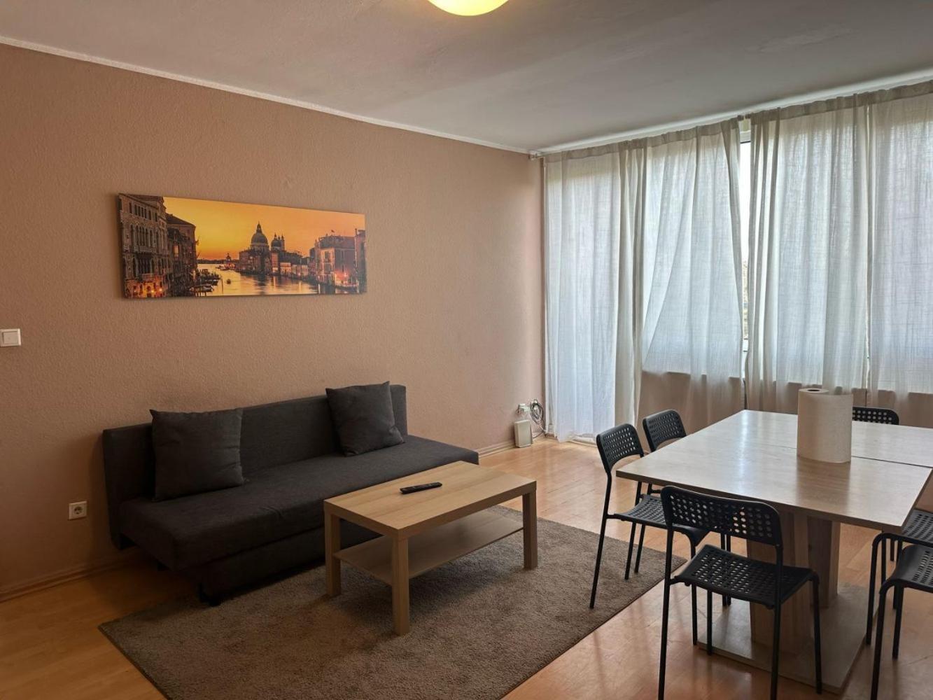 Ferienwohnung Neuss Esterno foto